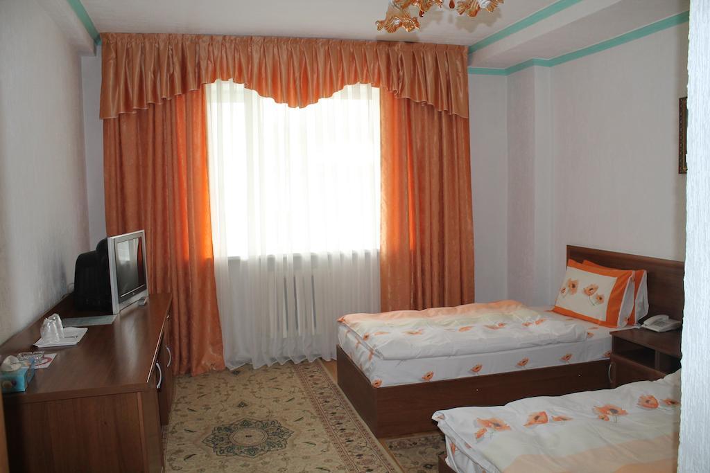 Green Hotel Алмати Екстер'єр фото